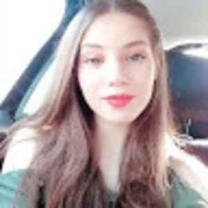 Meet your Posher, Yas